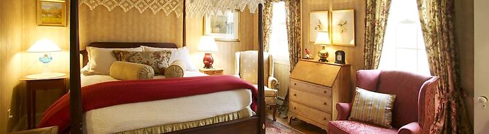 The Stockbridge Country Inn Closest B&B to Norman Rockwell Museum and 