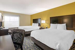 Best Western Plus Brunswick Inn & Suites