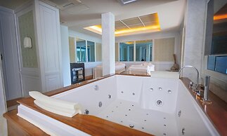 Hilton Dalaman Sarigerme Resort & Golf