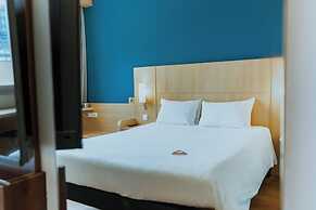 ibis Barcelona Glories 22