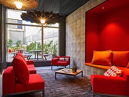 ibis Barcelona Glories 22