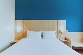 ibis Barcelona Glories 22