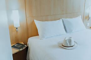 ibis Barcelona Glories 22