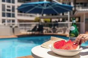 Le Beach Apartments