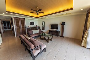 Kafuu Resort Fuchaku Condo Hotel