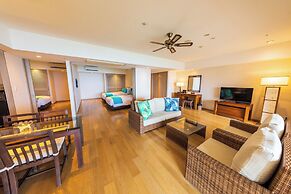 Kafuu Resort Fuchaku Condo Hotel