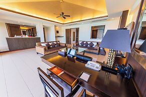 Kafuu Resort Fuchaku Condo Hotel