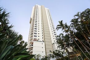 Oscar on Main Resort