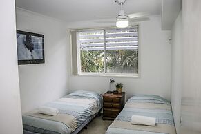 Surfers Beach Holiday Apartments