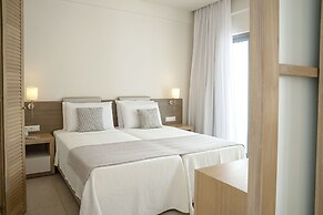 Maritimo Beach Hotel