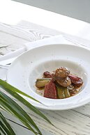 Maritimo Beach Hotel