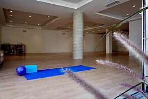 Maritimo Beach Hotel