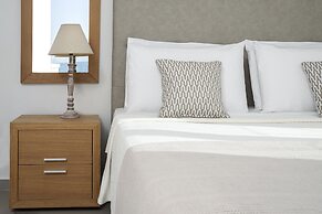 Maritimo Beach Hotel