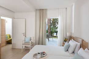 Maritimo Beach Hotel