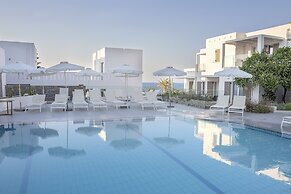 Maritimo Beach Hotel