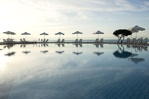 Maritimo Beach Hotel