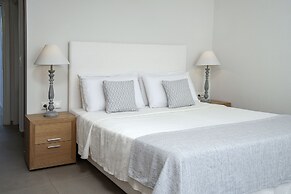 Maritimo Beach Hotel