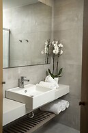 Maritimo Beach Hotel