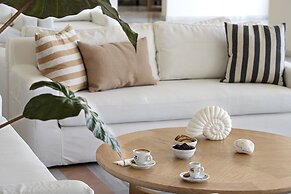 Maritimo Beach Hotel