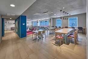 City Express Suites by Marriott Toluca