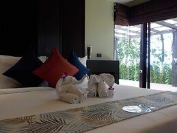 Khaolak Wanaburee Resort