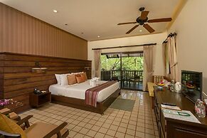 Khaolak Wanaburee Resort