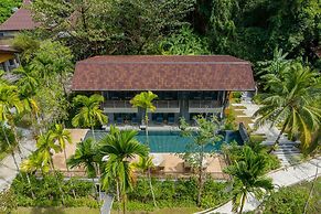 Khaolak Wanaburee Resort
