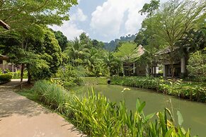 Khaolak Wanaburee Resort