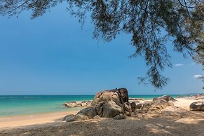 Khaolak Wanaburee Resort