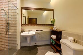 Khaolak Wanaburee Resort