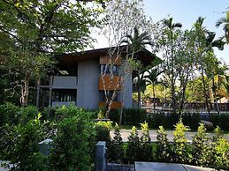 Khaolak Wanaburee Resort