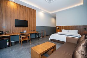 R Mar Resort and Spa