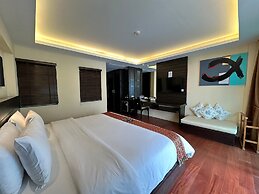 R Mar Resort and Spa