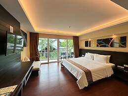 R Mar Resort and Spa