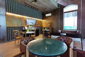 R Mar Resort and Spa