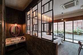 R Mar Resort and Spa