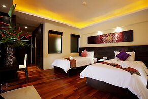 R Mar Resort and Spa