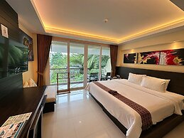 R Mar Resort and Spa