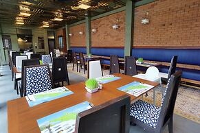 R Mar Resort and Spa