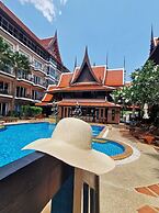 Nipa Resort