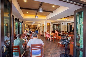 Nipa Resort