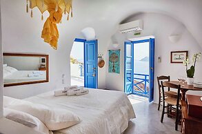 Esperas Santorini