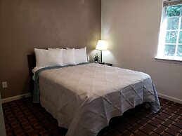 Affordable Suites Burlington