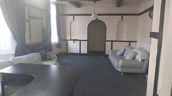 OYO Tudor Lodge - Redcar Beach