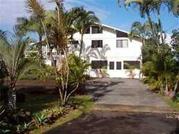 Hale-hoola B & B
