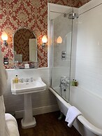 The Willowsmere - Adults Only