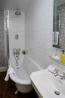 The Willowsmere - Adults Only