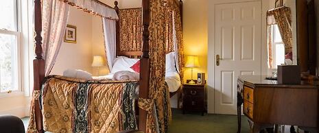 The Willowsmere - Adults Only