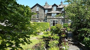 The Willowsmere - Adults Only