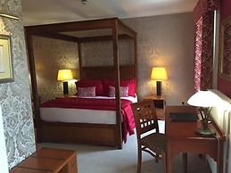 Hardwicke Hall Manor Hotel